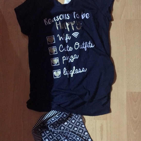 Shirts - Picture 2 of 7